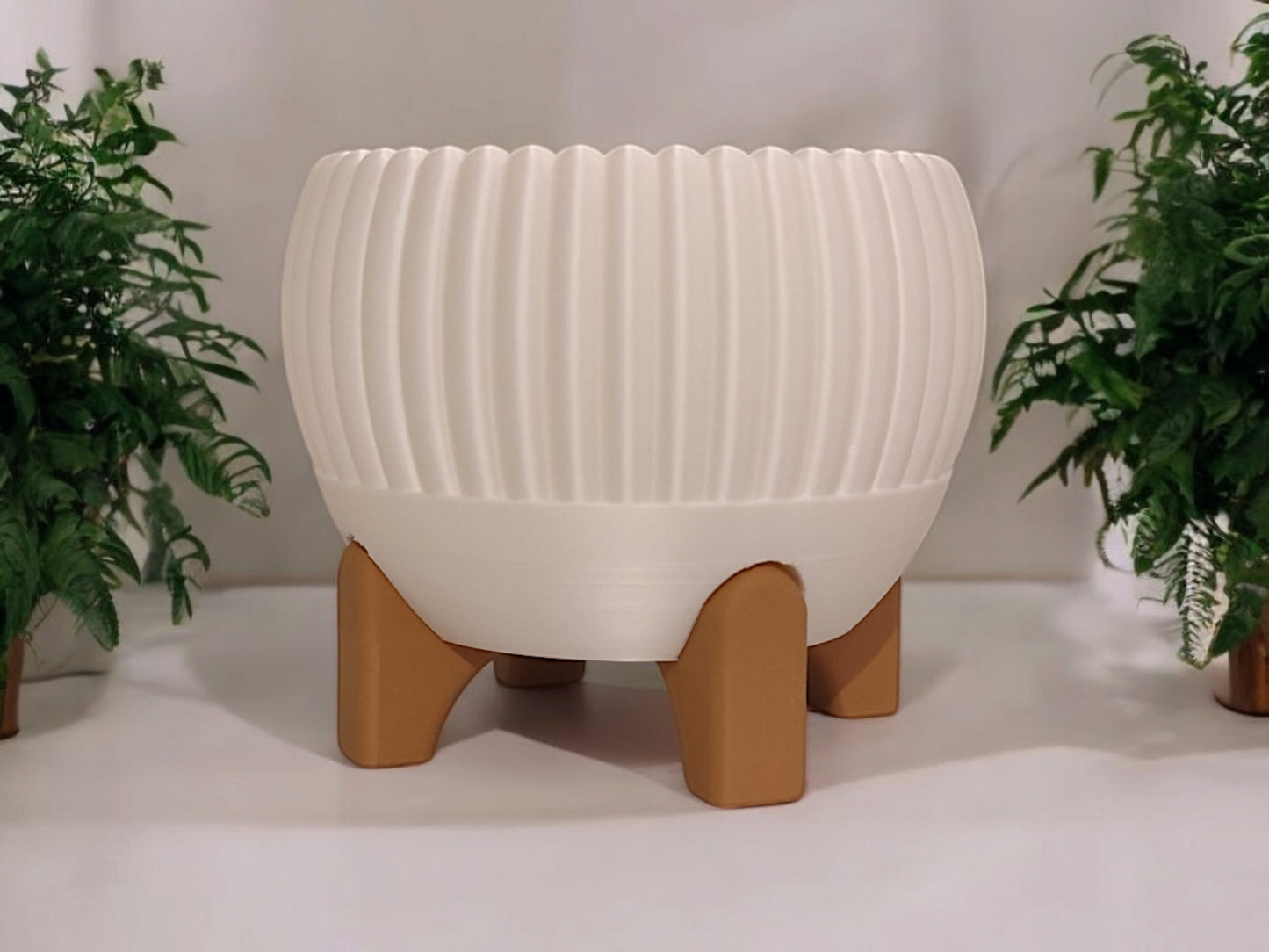 "Luma" Planter